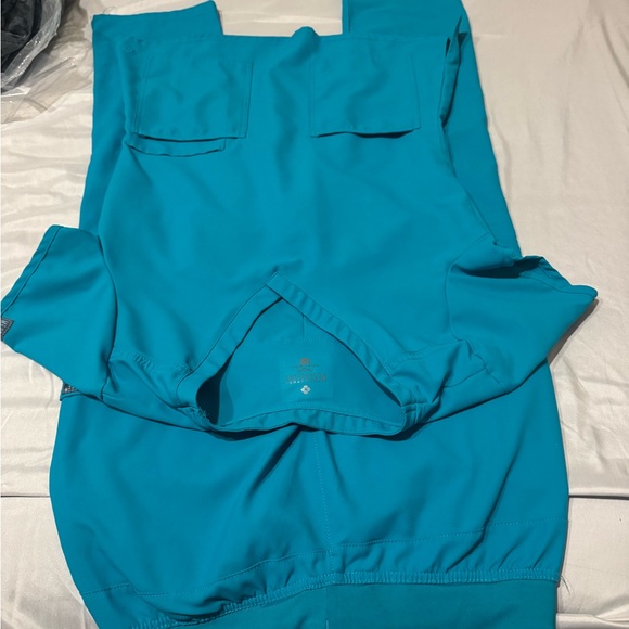 Med Couture (Insigts) Teal Scrub Set SZ XS - regular straight leg w/slits - Picture 4 of 9